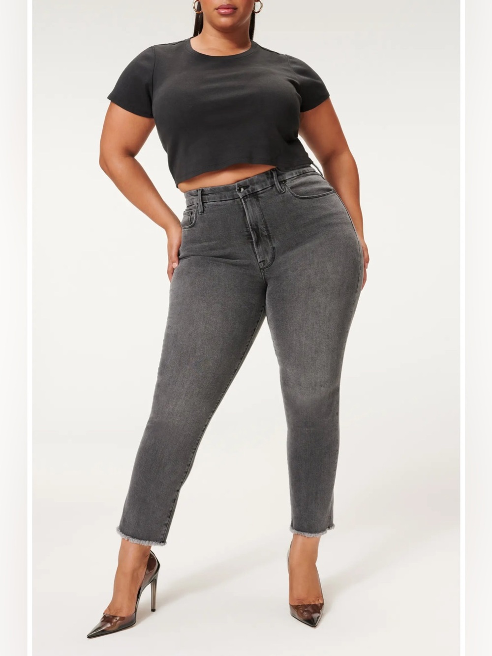 Good American Good Classic Jeans in Black170 Size 15